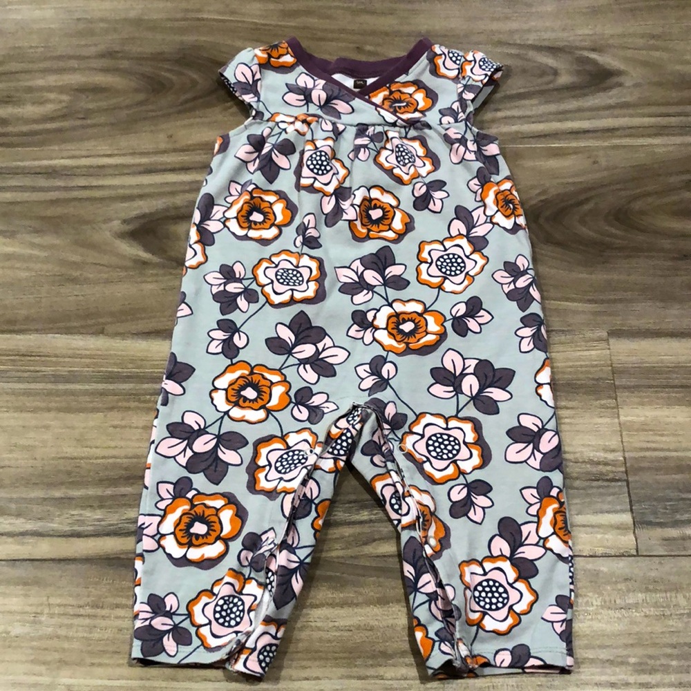 Tea Collection romper size 6-12months